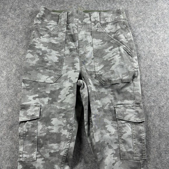 Spanx Stretch Twill Ankle Cargo Jogger Pants Womens Medium Stone Wash Camo - Picture 4 of 11